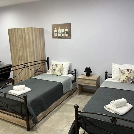 Kaiafas Luxury Philoxenia Daire Néa Péramos Oda fotoğraf
